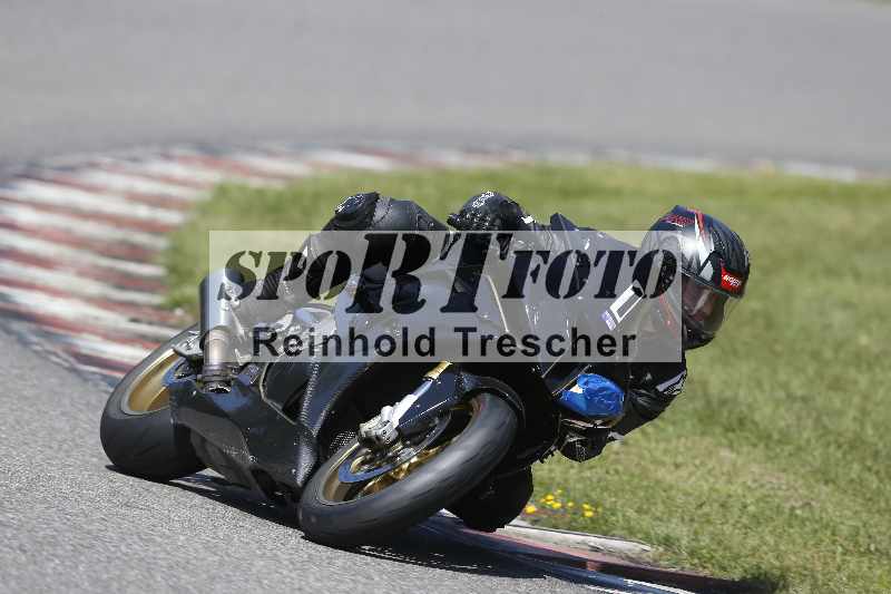 /44 09.08.2025 Plüss Moto Sport ADR/Freies Fahren/1